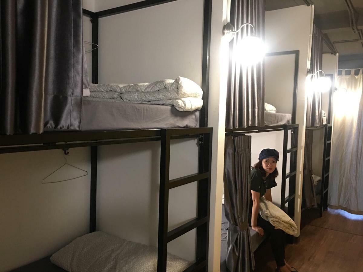 Bangkok Sanookdee Hostel (Adults Only) Exterior photo